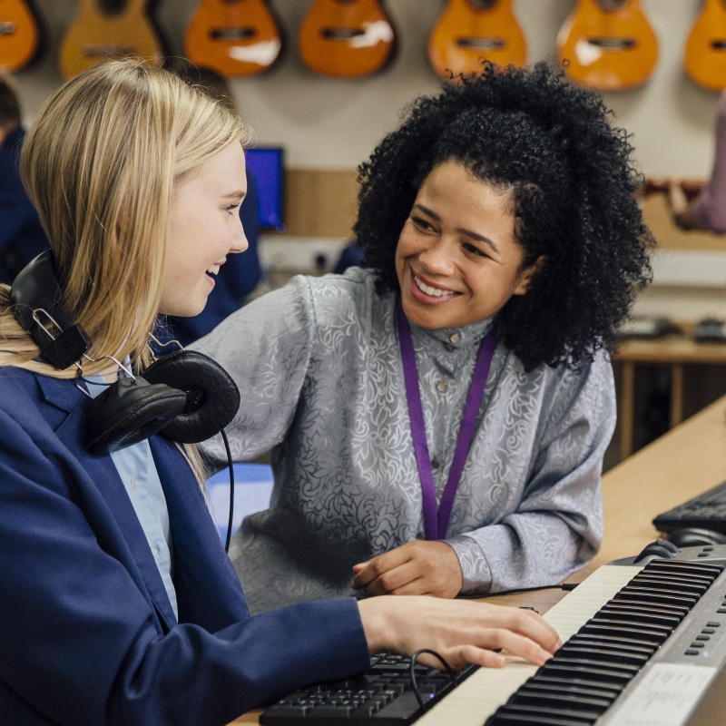How to build meaningful connections with pupils